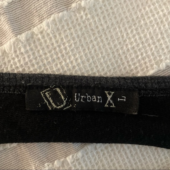 Gray Shirt with Black Cut Out Back, Large - Picture 4 of 4